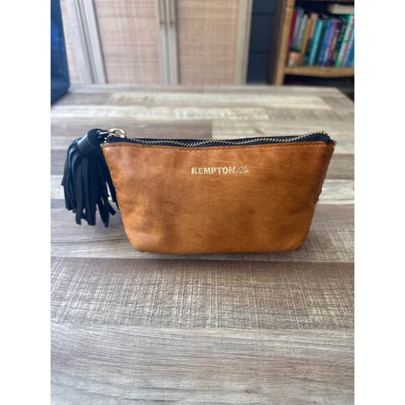 Kempton & Co Small Tassel Brown Leather in Cognac Cosmetic Bathroom Travel Pouch - Picture 1 of 4